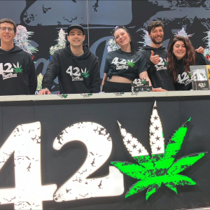 Indica Sativa Trade 2023