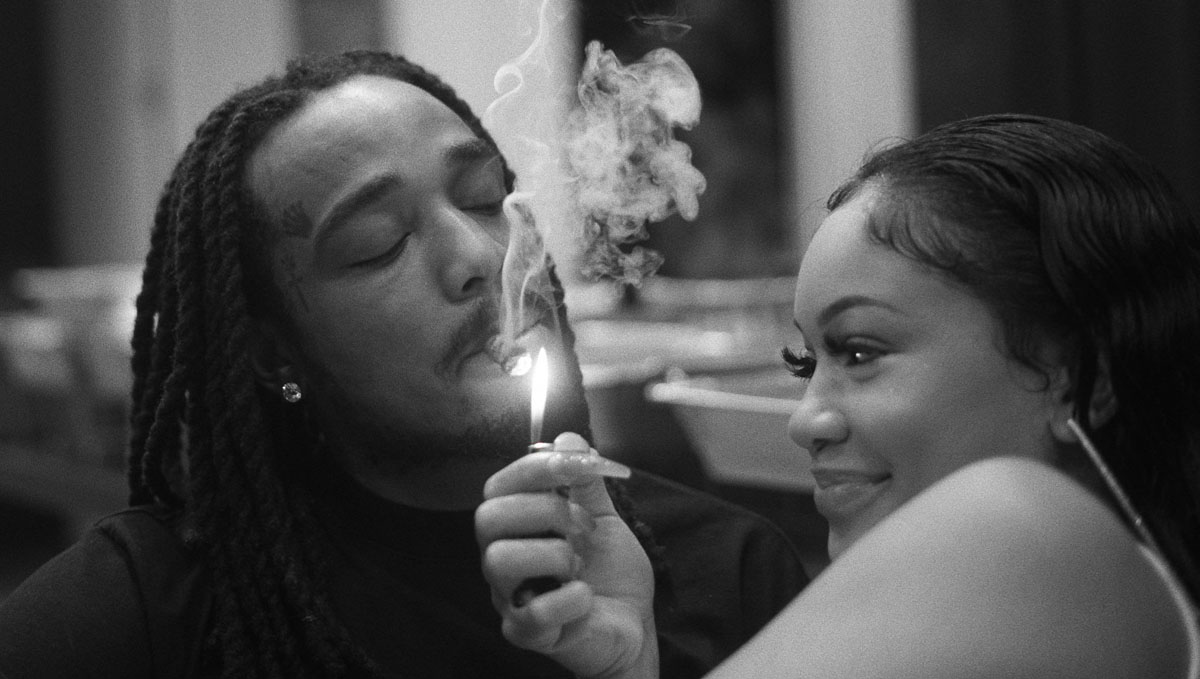 Ask any stoner and you'll find that we all enjoy combining sex and weed! Ask any stoner and you'll find that we all enjoy combining sex and weed!