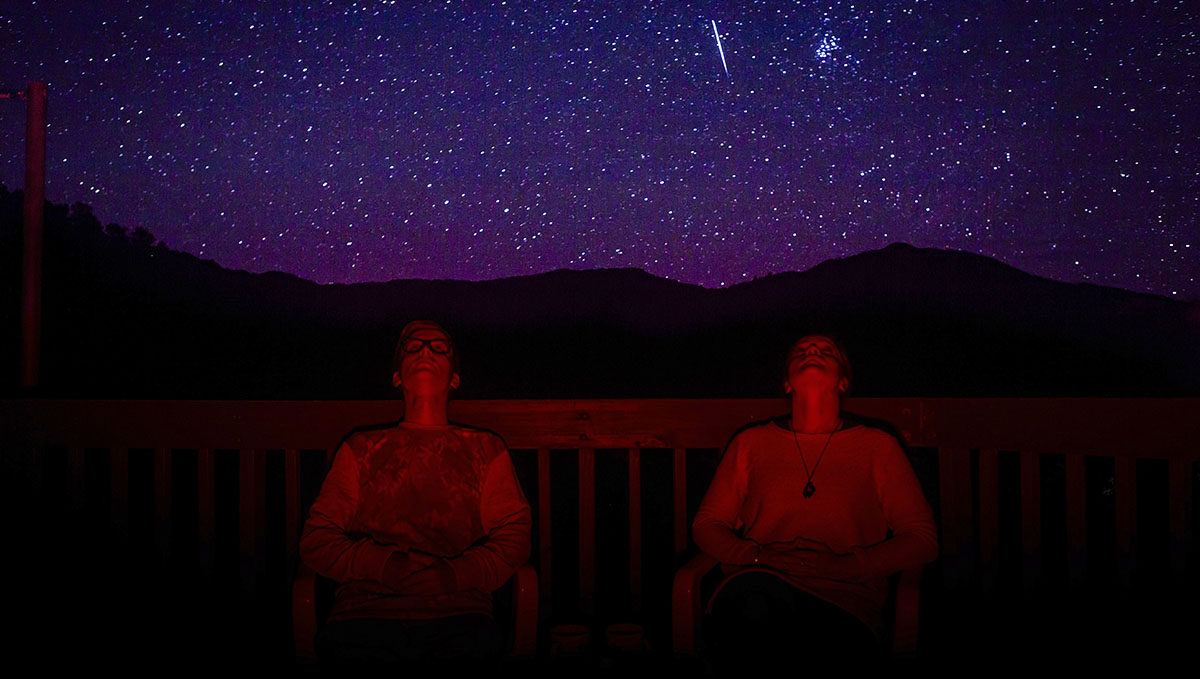 Don't stress, maybe stargazing is all you and your boo need this V-Day. Don't stress, maybe stargazing is all you and your boo need this V-Day.
