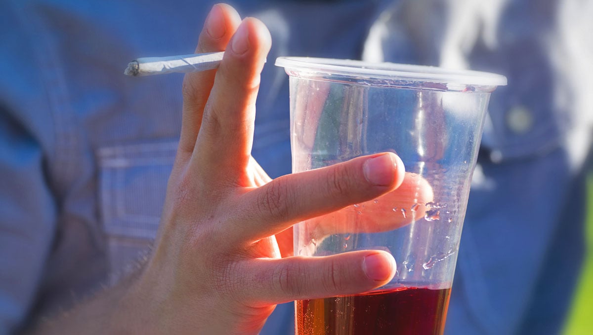 The effects of mixing alcohol and cannabis: how alcohol affects the brain