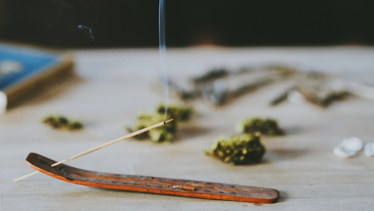 Light some candles or incense to get rid of weed smell. Light some candles or incense to get rid of weed smell.
