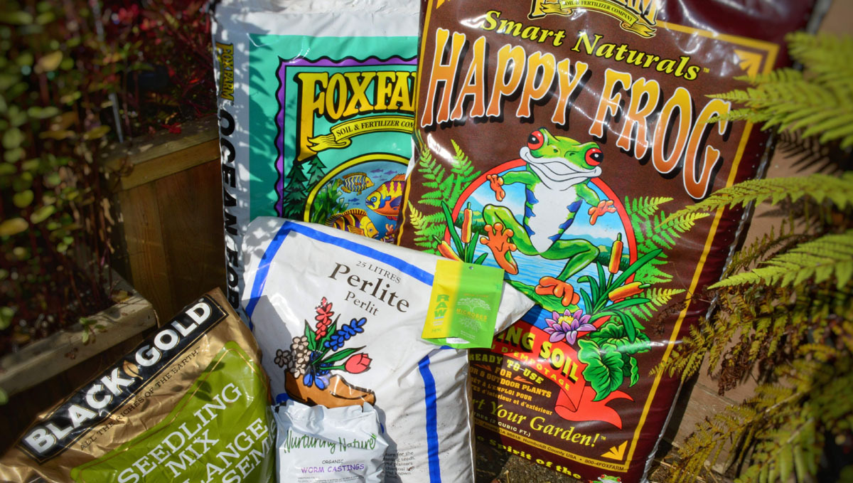 Ingredients for the super soil mix Ingredients for the super soil mix