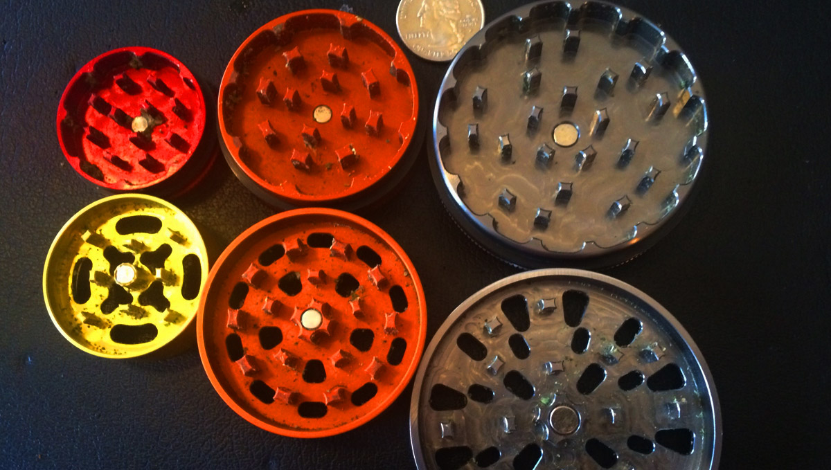 Weed grinders come in different sizes for every use. Weed grinders come in different sizes for every use.