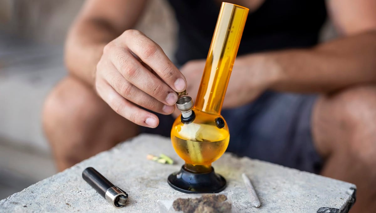 Learn how to clean your bong properly for a smoother smoke.