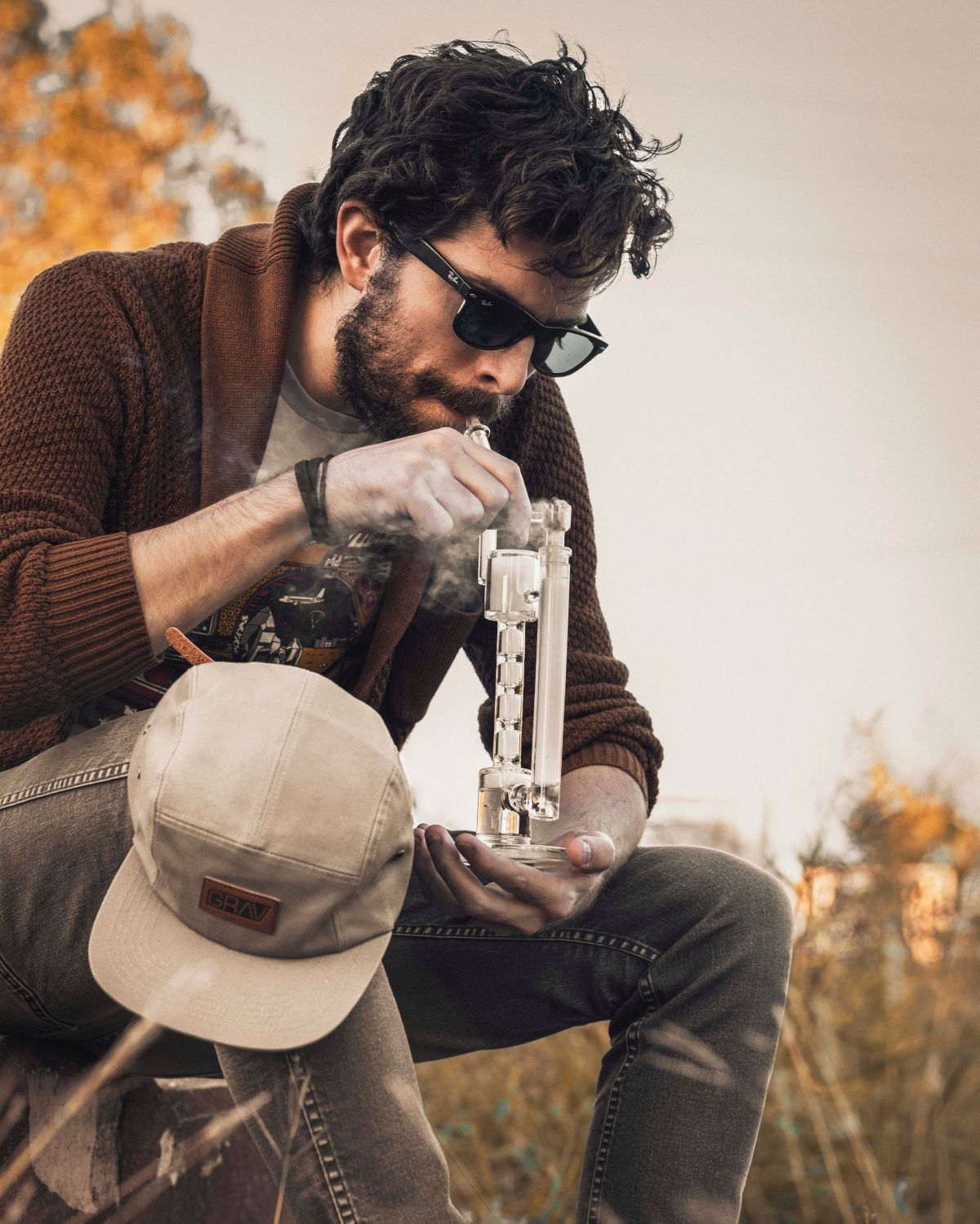 bong.jpg bong by Grav on Unsplash