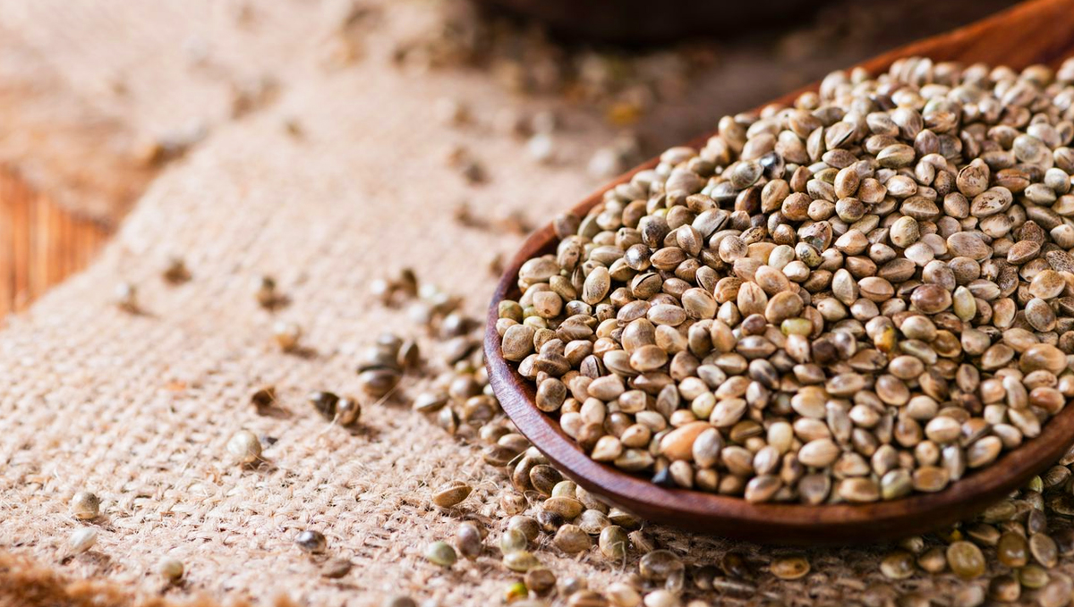 Hemp seeds nutritional values. Hemp seeds nutritional values.