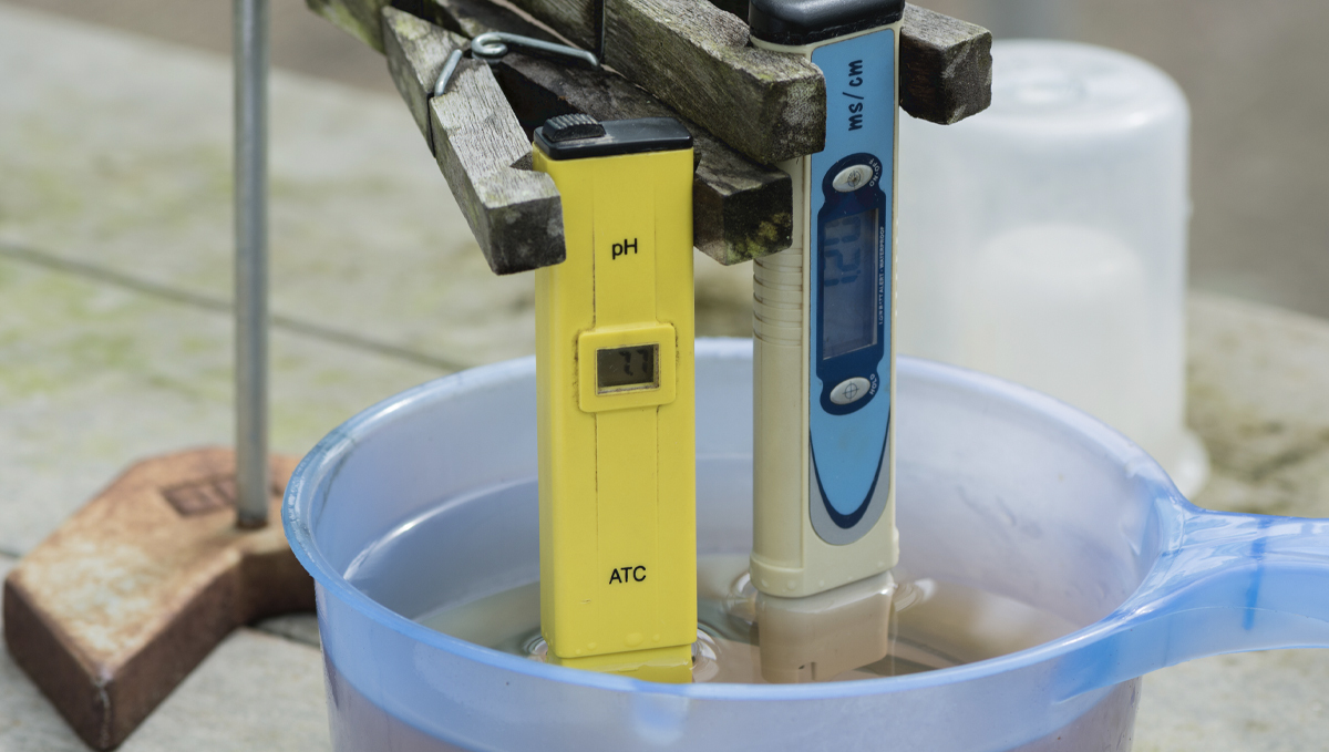 Warum und wie man ein pH-Messgerät verwendet: pH messen
