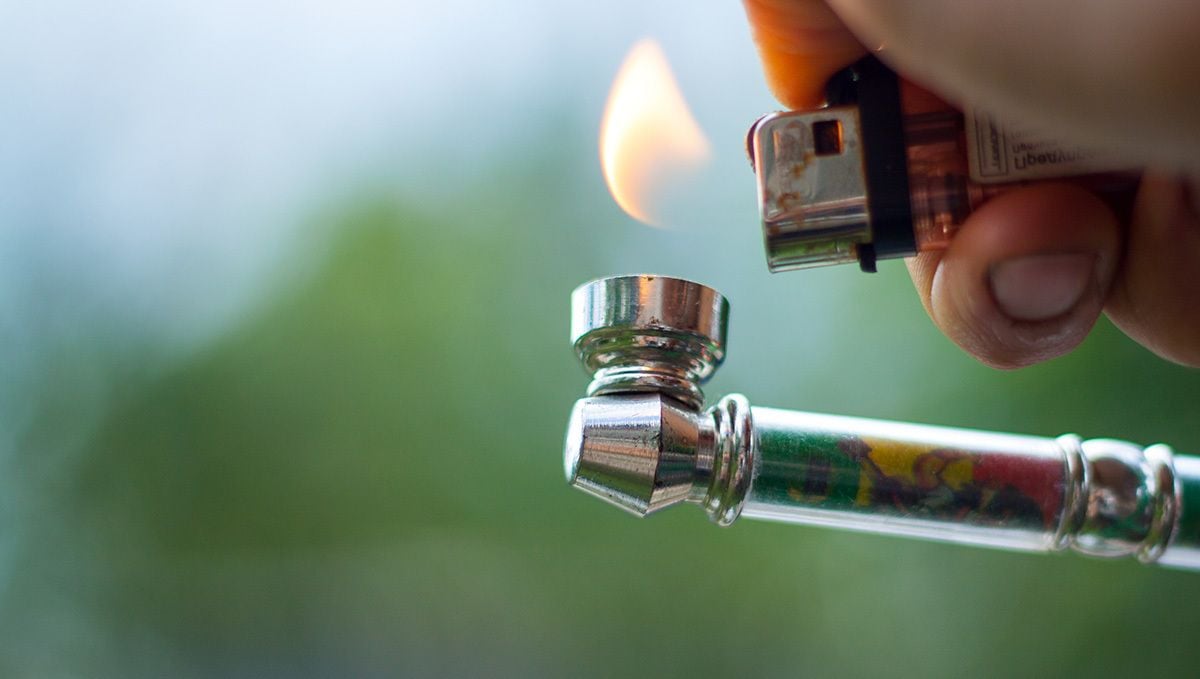 How to smoke hash safely: pipe