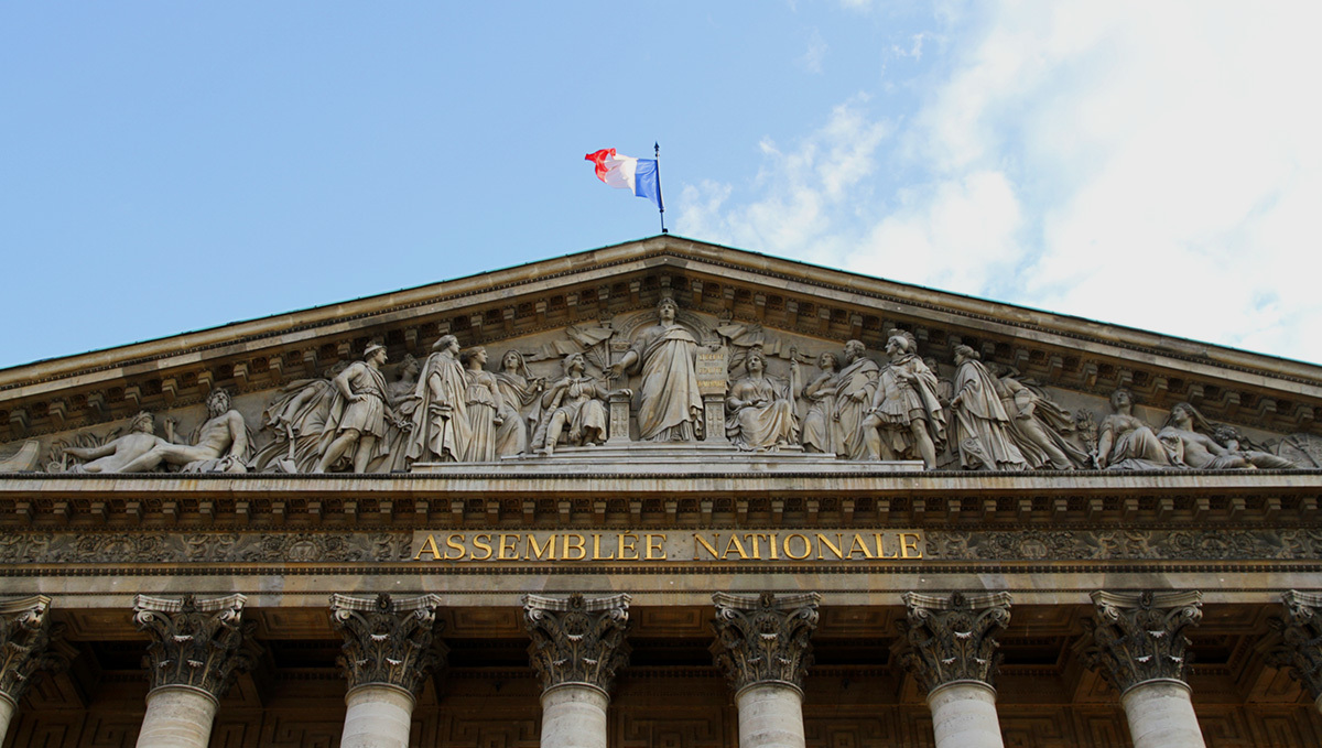 France: Parliament to Debate Cannabis Legalization: The gable of the French National Assembly France: Parliament to Debate Cannabis Legalization: The gable of the French National Assembly