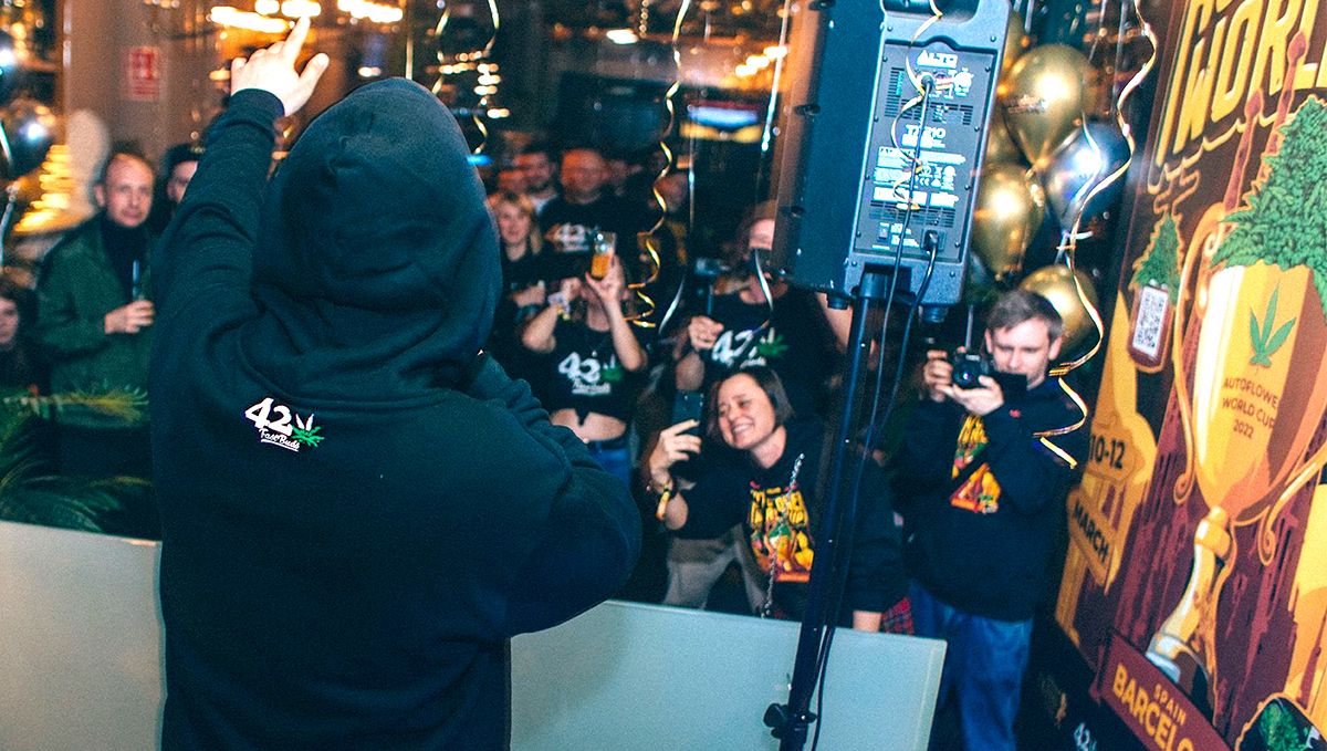 Autoflowering cannabis gathered a big and dynamic community over the last decade.} Autoflowering cannabis gathered a big and dynamic community over the last decade.}