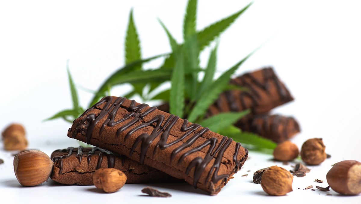 The three easiest edibles without using an oven: chocolate bars The three easiest edibles without using an oven: chocolate bars